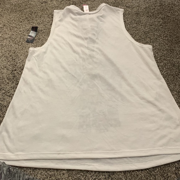 Elephant Tank - Picture 3 of 5